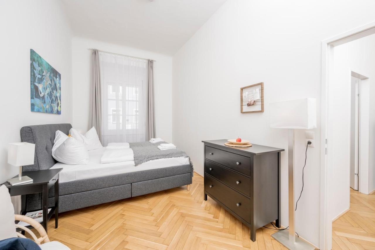 Anna And Friends Apartment Graz Exterior photo